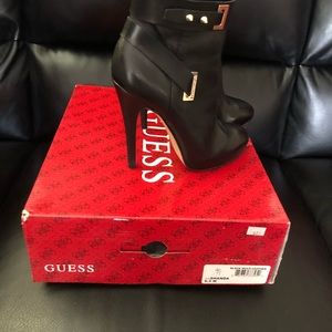 Authentic guess ankle sexy booties